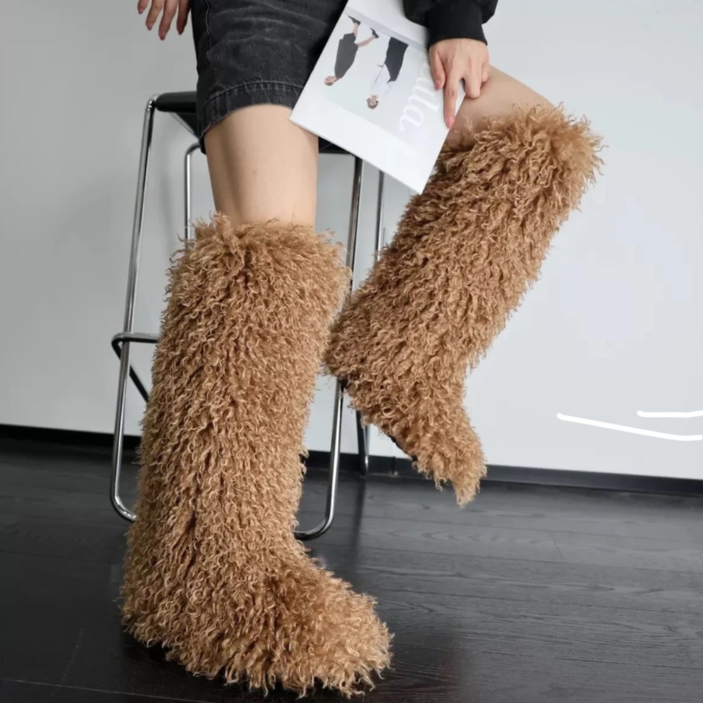 Furry Boots and purse set - Picture 1 of 5